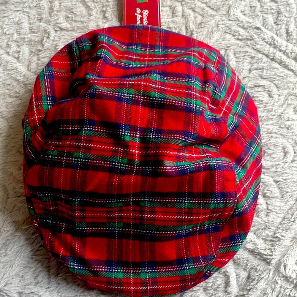 Beautiful hat for boys.